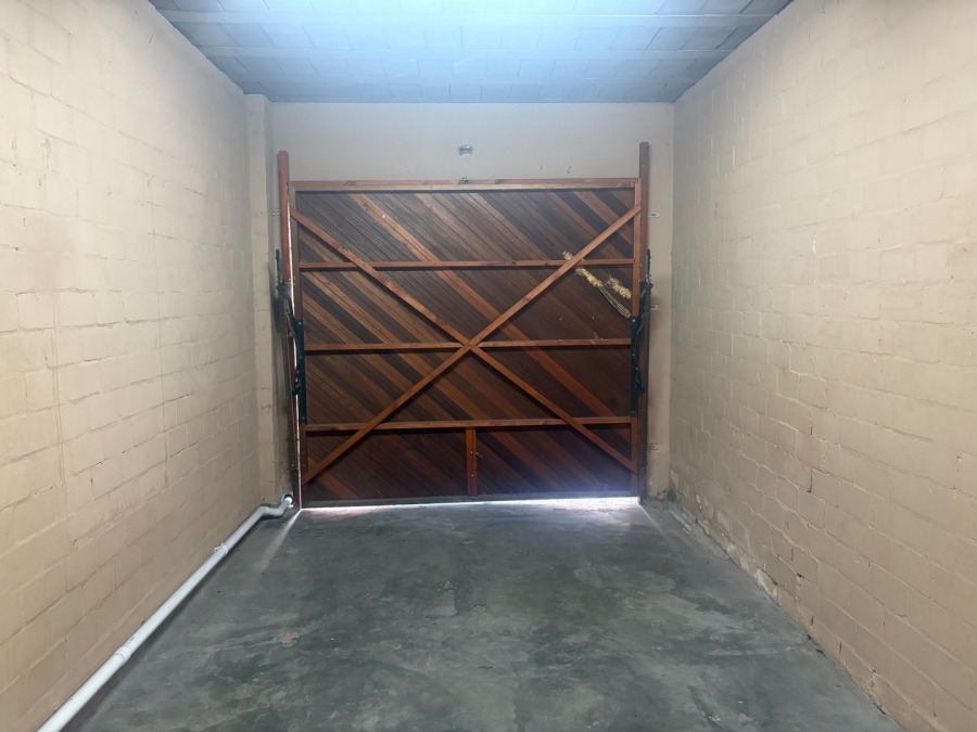 To Let 3 Bedroom Property for Rent in Parklands Western Cape